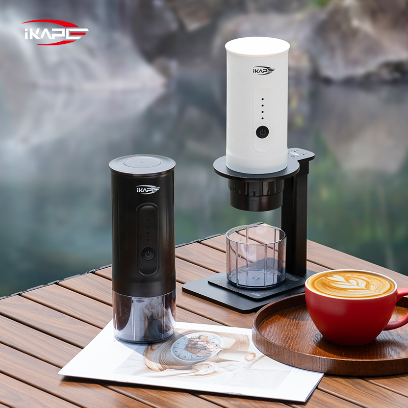 Quality Coffee Equipment - IKAPE เครื่องชงกาแฟแบบพกพาคาโป้ K1/กาแฟแคปซูล 2-in-1 เอสเพรสโซไร้สายไฟฟ้าแบบพกพา/สำหรับบ้าน/รถยนต์/แคมป์ปิ้งกลางแจ้ง/การเดินทาง